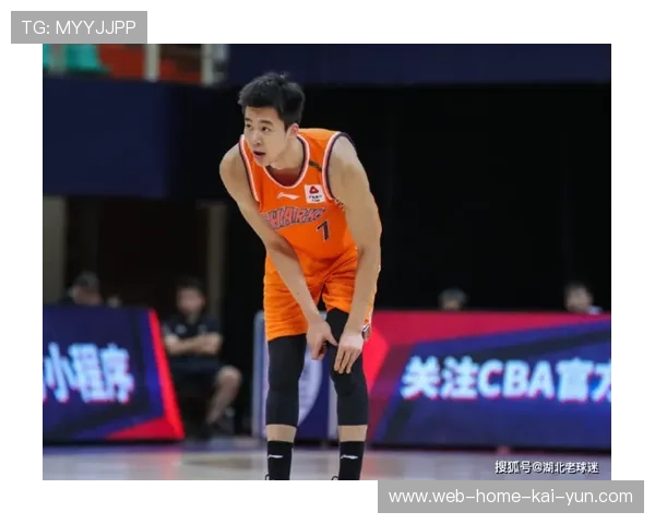 赛季前半程竞争格局剧烈震荡 三强领跑多队陷入挣扎 赛季前半程竞争格局剧烈震荡 三强领跑多队陷入挣扎